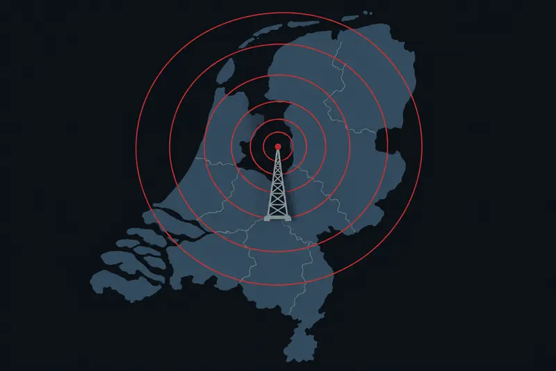Illustratie: een zendmast bij Hilversum met signaalringen over Nederland